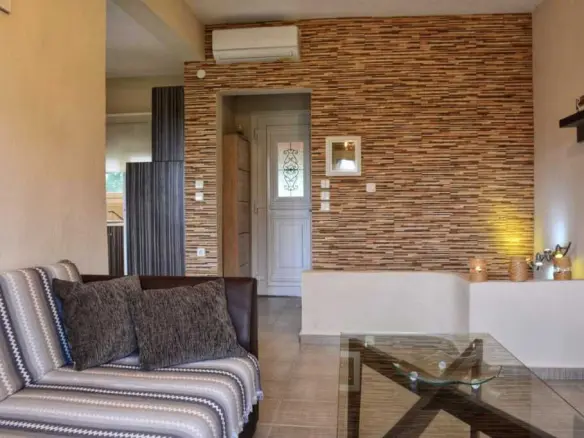 4-bedroom Maisonette In Easts Olimpos, Greece (166 M²)