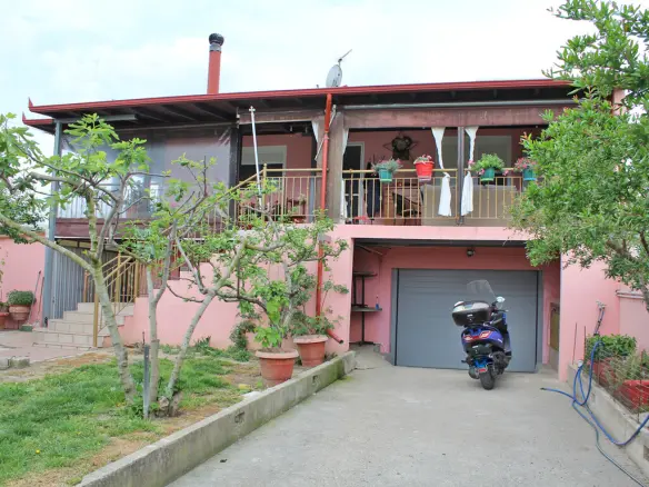 3-bedroom Detached House In Paralia, Greece (180 M²)