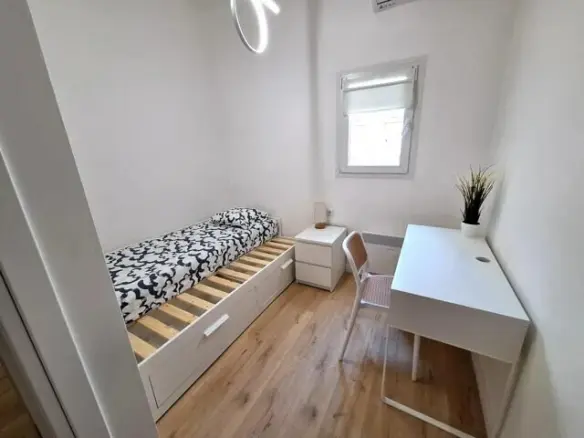 3-bedroom Maisonette In Piraiki – Chatzikyriakio, Greece (123 M²)