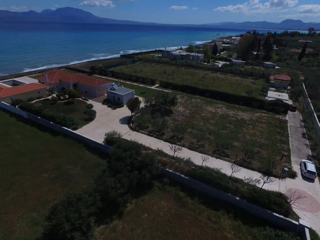 Villa Of 500 M² In Peloponnese