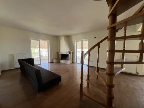 3-bedroom Maisonette In Glyfada, Greece (139 M²)