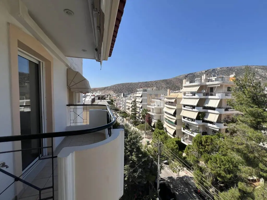 3-bedroom Maisonette In Glyfada, Greece (139 M²)