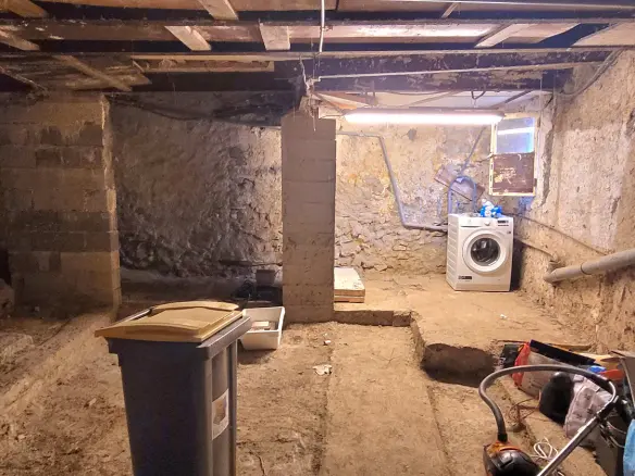 2-bedroom House In Autignac, France (73 M²)