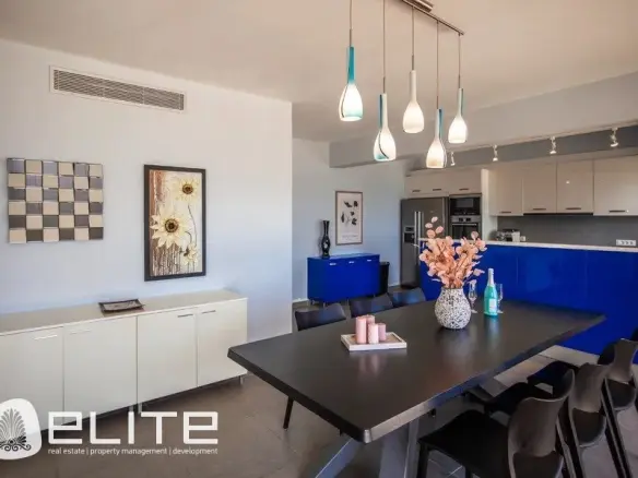 Villa Of X With Sea View In Akrotiri, Greece