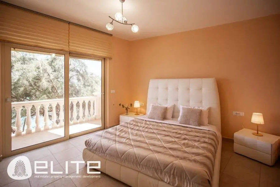 Villa Of X M² With Sea View In Akrotiri, Greece