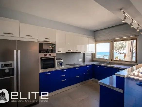 Villa Of X With Sea View In Akrotiri, Greece