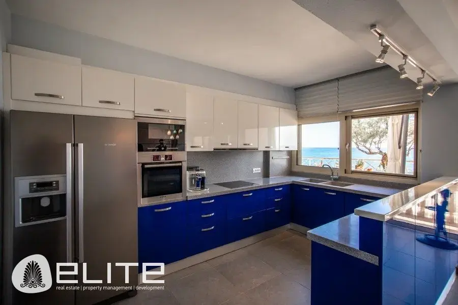 Villa Of X M² With Sea View In Akrotiri, Greece