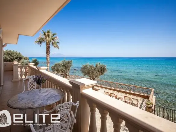 Villa Of X With Sea View In Akrotiri, Greece