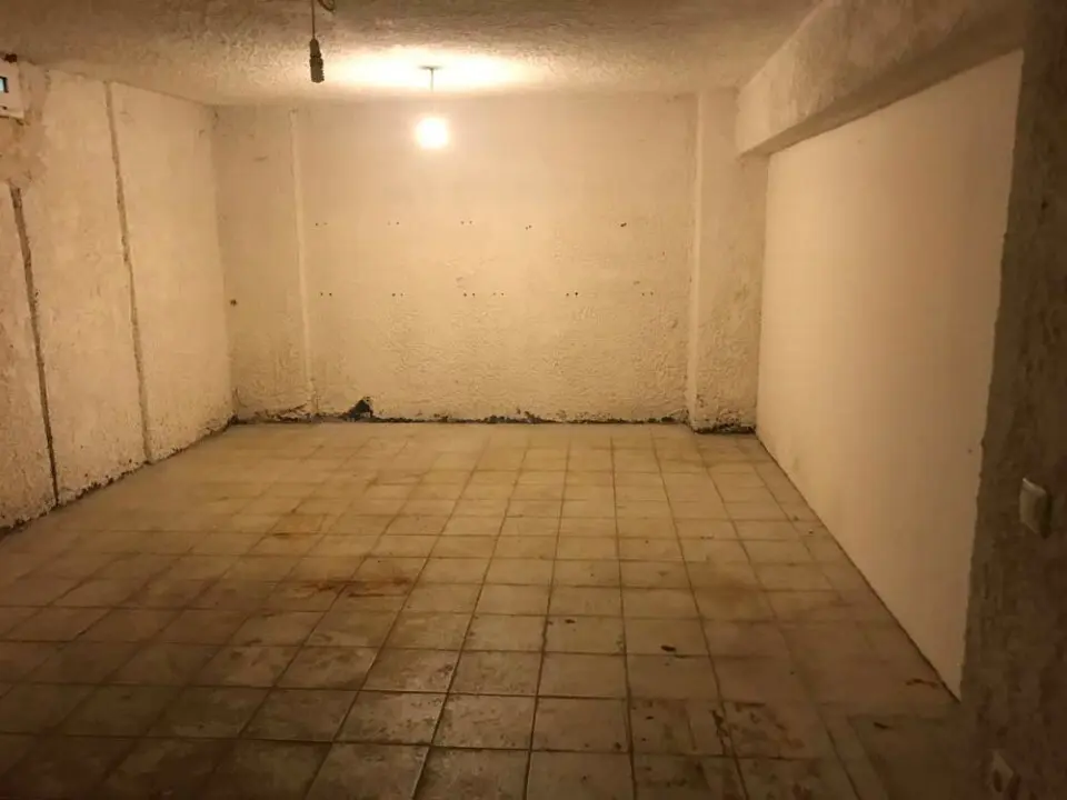 Commercial Property Of 101 M² In The Suburbs Of Thessaloniki