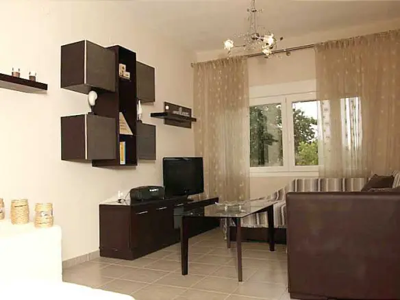 4-bedroom Maisonette In Easts Olimpos, Greece (166 M²)