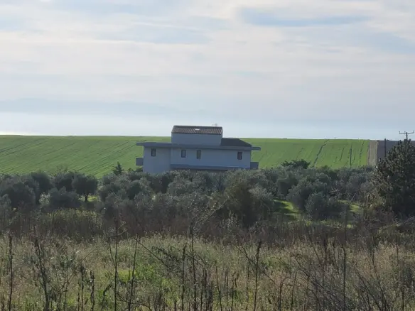 6-bedroom Villa In Epanomi, Greece (240 M²)
