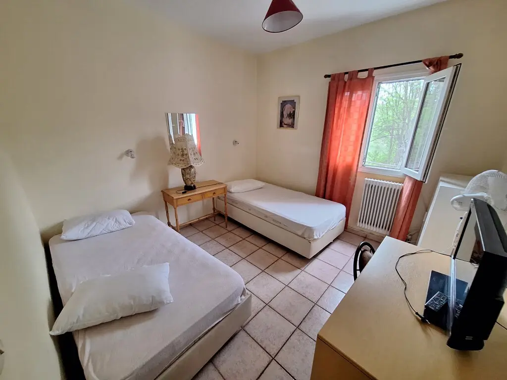 Hotel Of 320 M² In Corfu