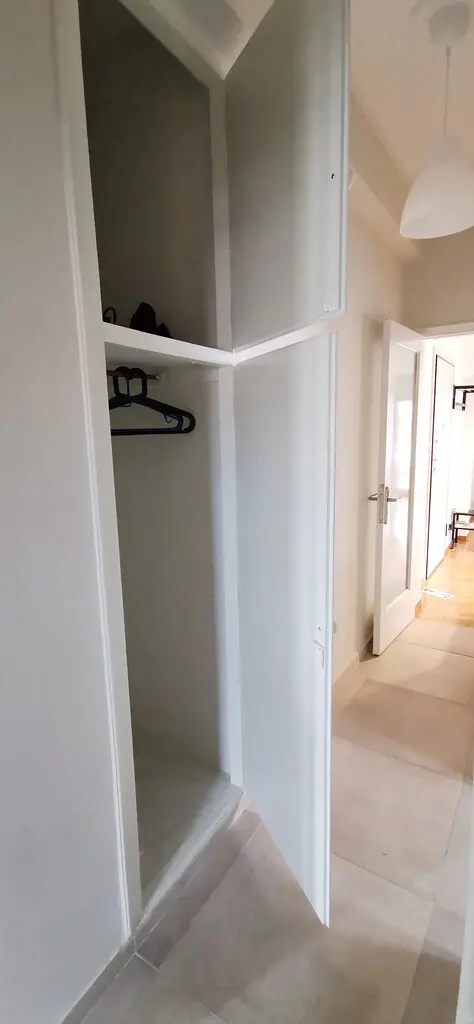 105 M² Apartment Available In Athens