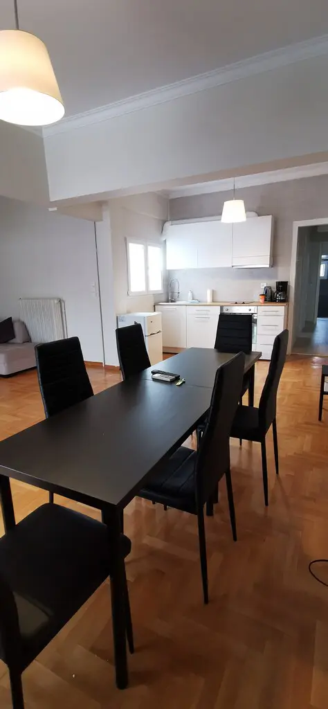 105 M² Apartment Available In Athens