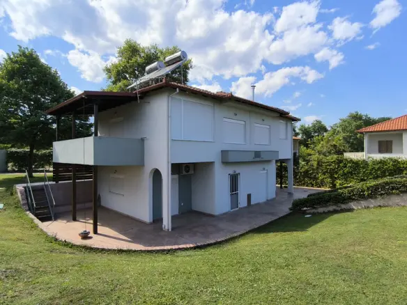 4-bedroom Maisonette In Easts Olimpos, Greece (166 M²)