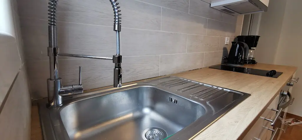 105 M² Apartment Available In Athens