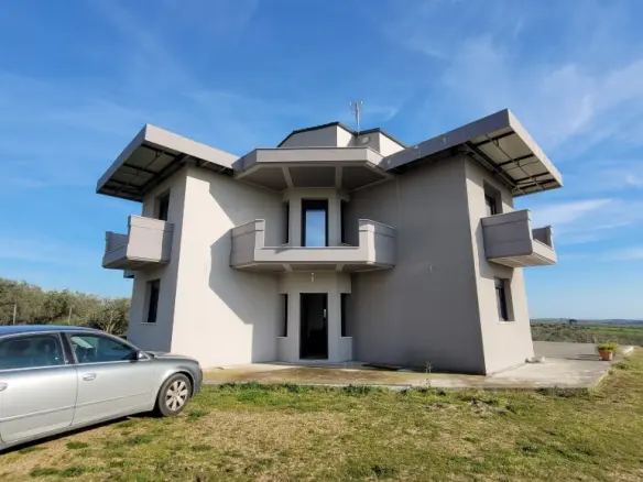 6-bedroom Villa In Epanomi, Greece (240 M²)