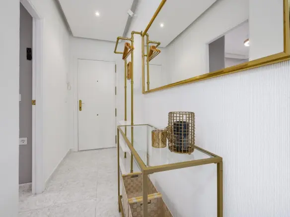 2-bedroom Apartment In Torrevieja, Spain (72 M²)