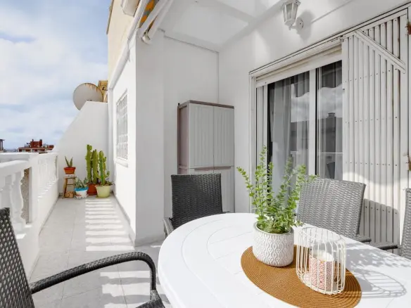 2-bedroom Apartment In Torrevieja, Spain (72 M²)