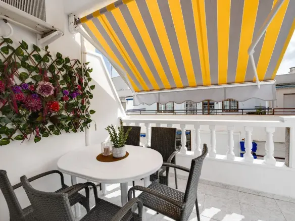 2-bedroom Apartment In Torrevieja, Spain (72 M²)