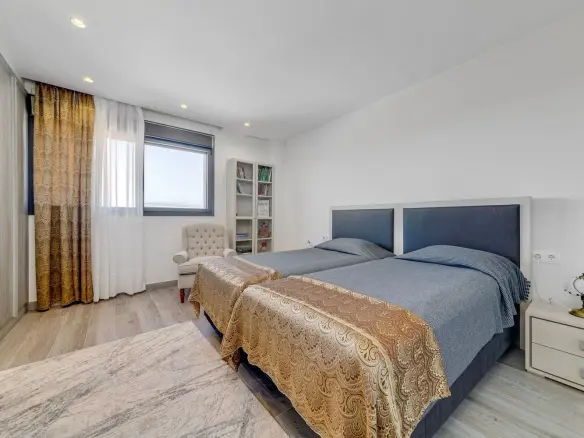3-bedroom Villa In Torrevieja, Spain (393 M²)