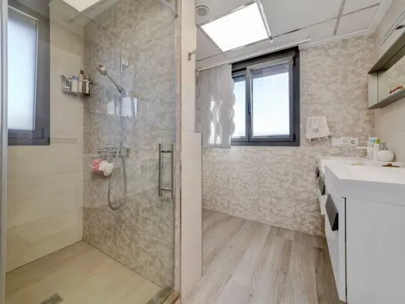3-bedroom Villa In Torrevieja, Spain (393 M²)