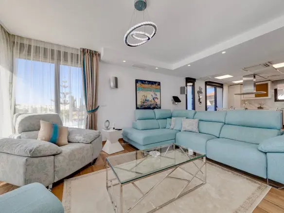 3-bedroom Villa In Torrevieja, Spain (393 M²)