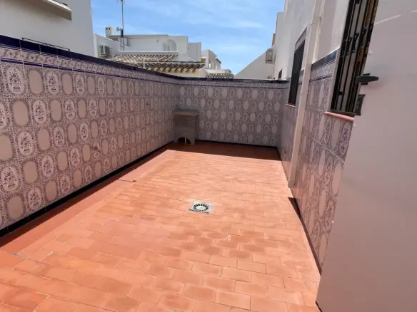 3-bedroom House In Pilar De La Horadada, Spain (76 M²)