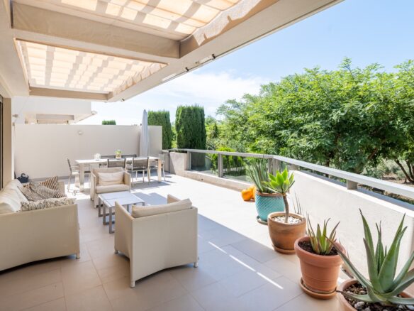 Modern Ground Floor Apartment In Arrayanes Golf, BenahavÍs
