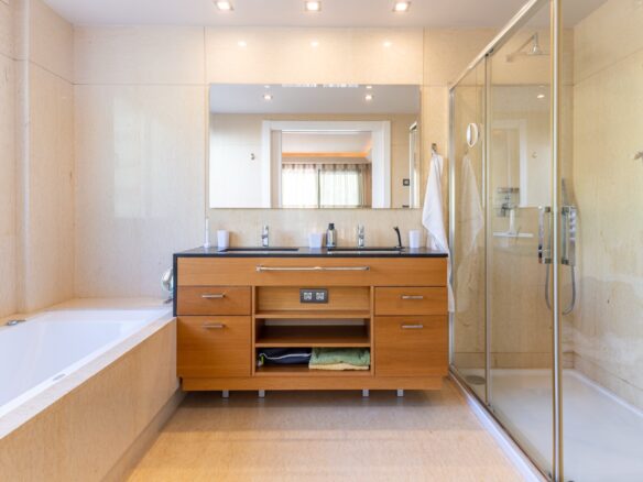 Modern Ground Floor Apartment In Arrayanes Golf, BenahavÍs