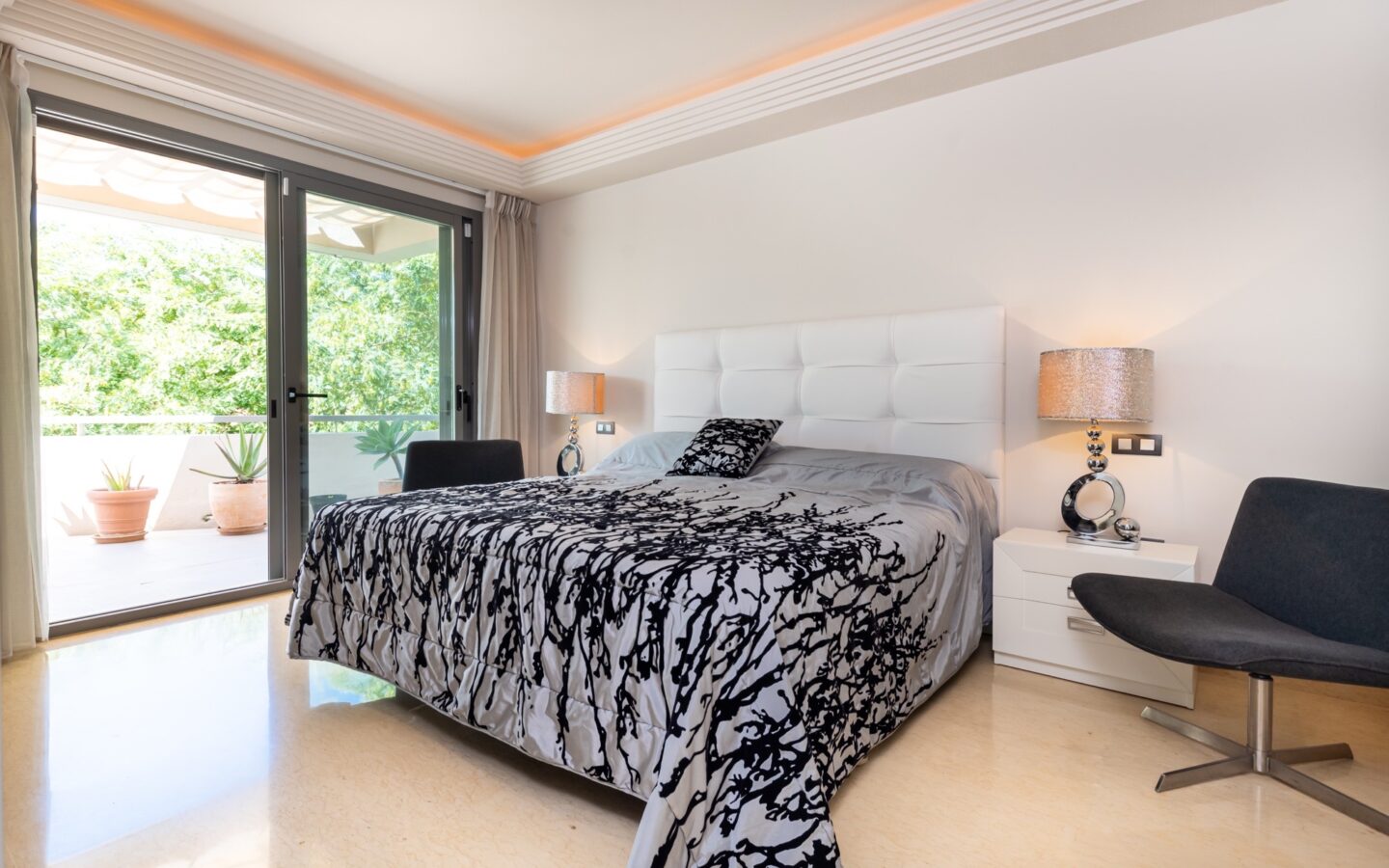 Modern Ground Floor Apartment In Arrayanes Golf, BenahavÍs