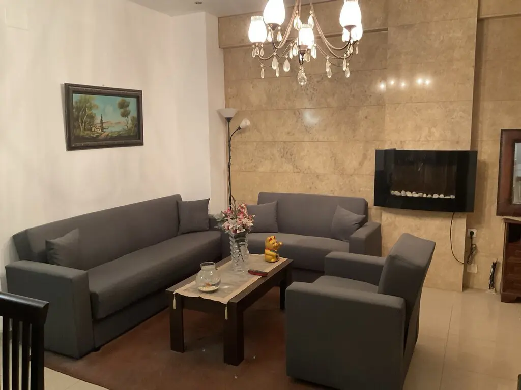 Complex In Nea Alikarnassos, Greece (256 M²)