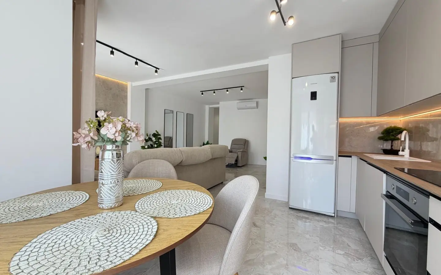 3-bedroom Penthouse In Torrevieja, Spain (92 M²)