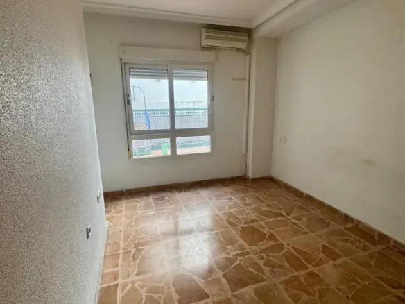 5-bedroom Apartment In Torrevieja, Spain (243 M²)