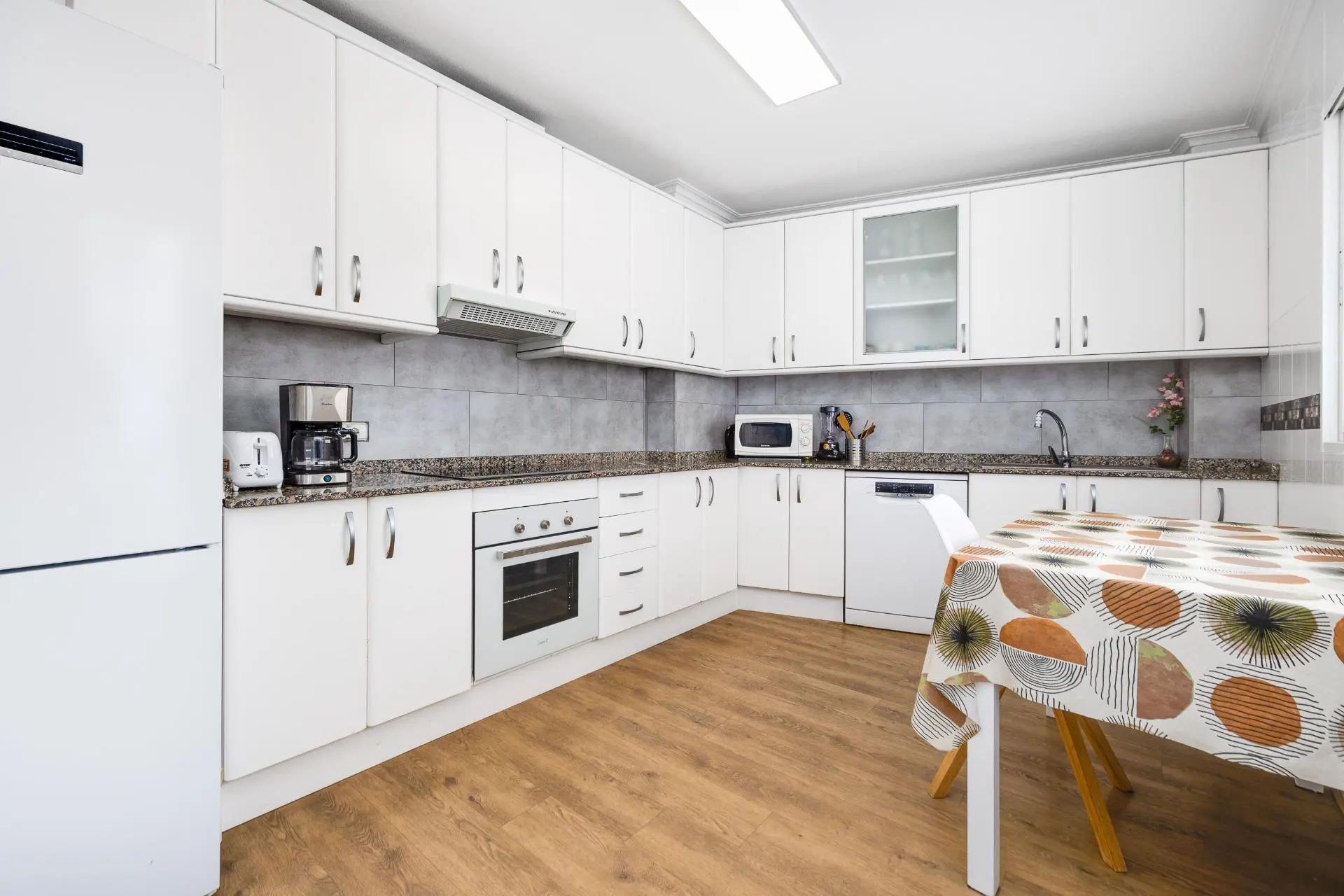 Apartment Of 116 M² In Torrevieja, Spain