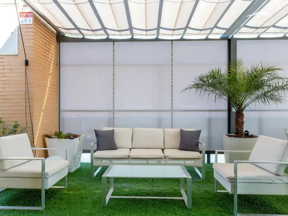 3-bedroom Penthouse In Alicante, Spain (165 M²)