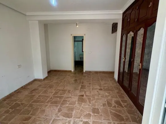5-bedroom Apartment In Torrevieja, Spain (243 M²)