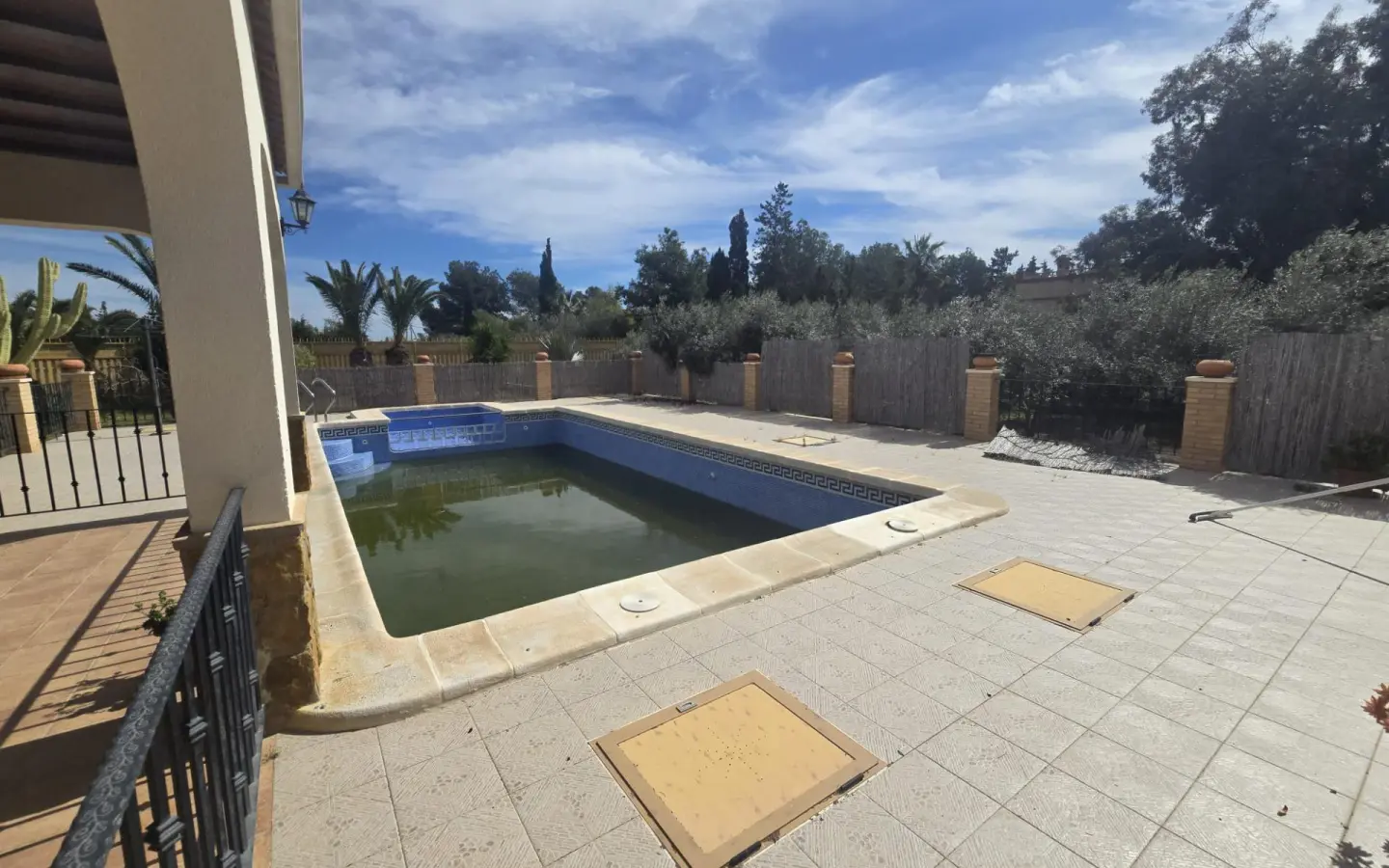 5-bedroom Villa In Murcia, Spain (2.500 M² Plot)