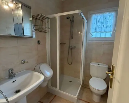 5-bedroom Villa In Orihuela Costa, Spain (130 M²)