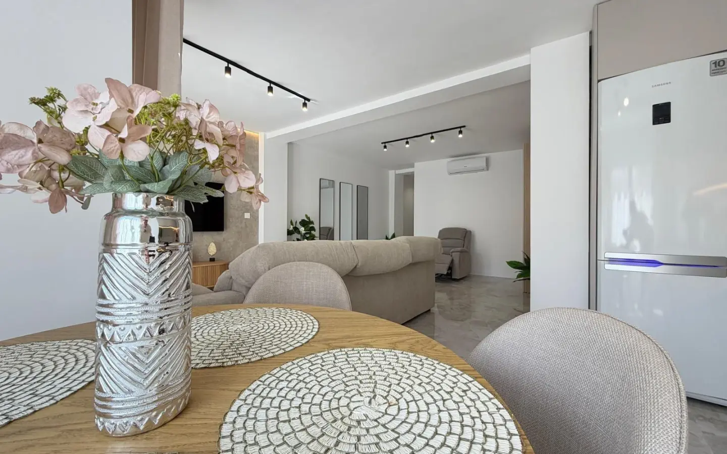 3-bedroom Penthouse In Torrevieja, Spain (92 M²)