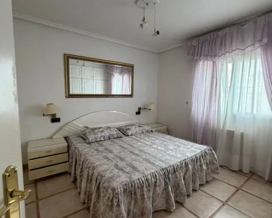 5-bedroom Villa In Orihuela Costa, Spain (130 M²)