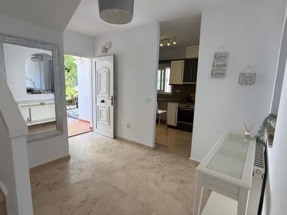 4-bedroom Villa In Orihuela, Spain (137 M²)
