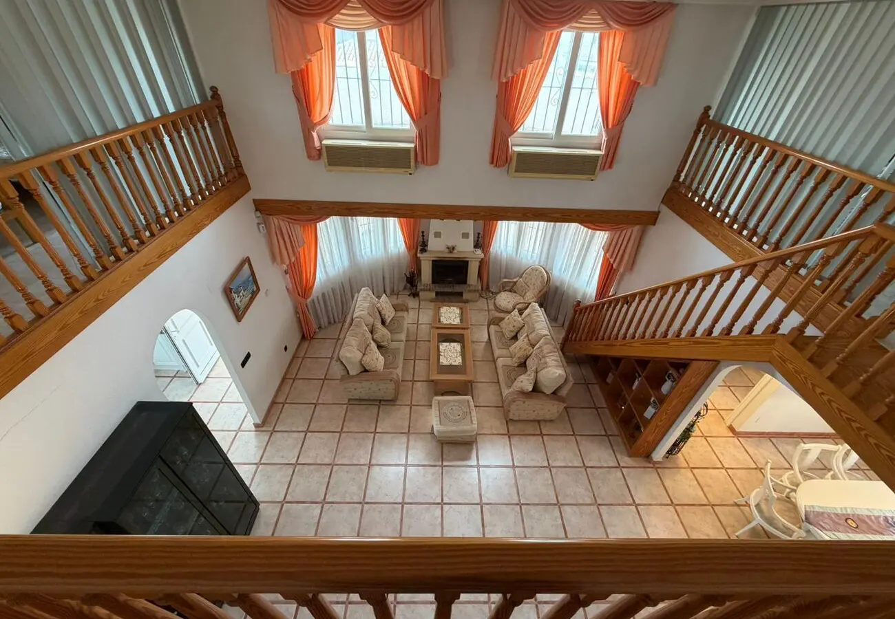 5-bedroom Villa In Orihuela Costa, Spain (130 M²)