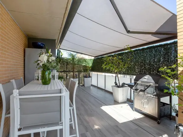 3-bedroom Penthouse In Alicante, Spain (165 M²)