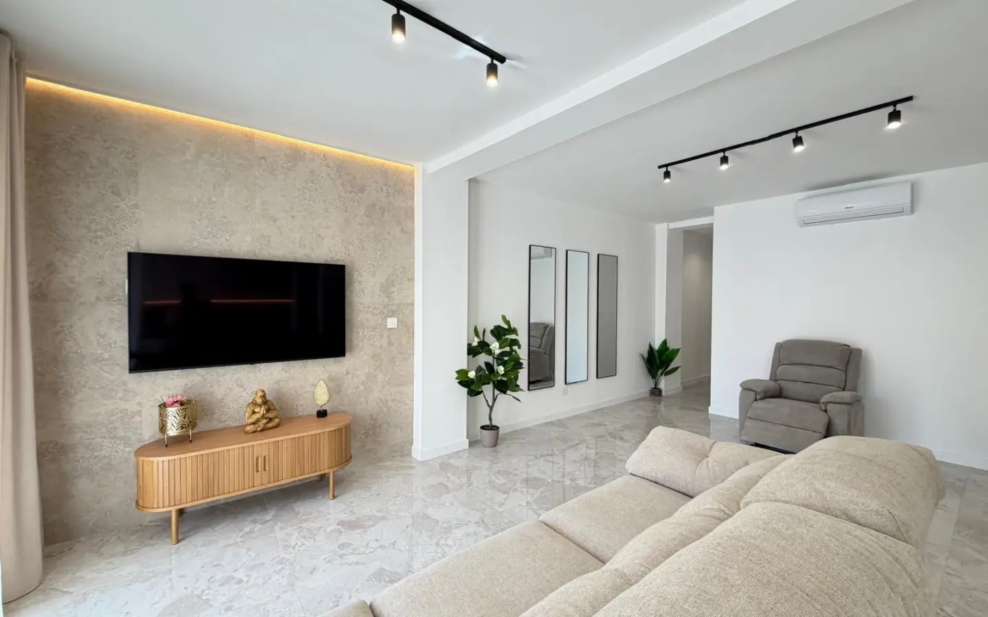 3-bedroom Penthouse In Torrevieja, Spain (92 M²)