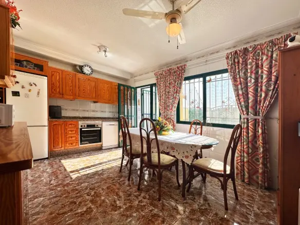 3-bedroom Townhouse In Orihuela Costa, Spain (101 M²)