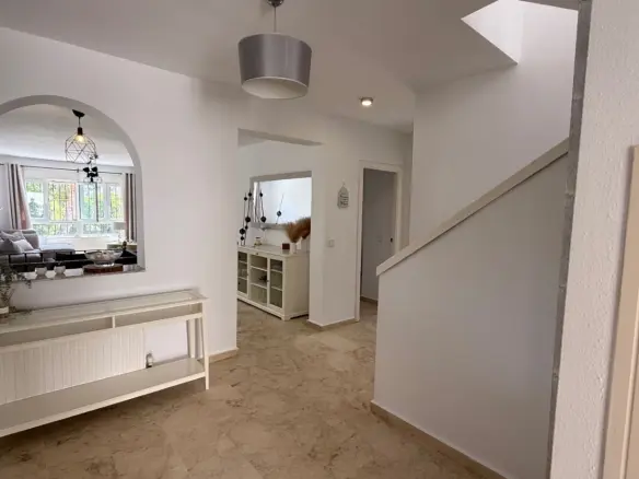 4-bedroom Villa In Orihuela, Spain (137 M²)