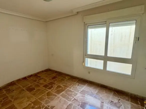 5-bedroom Apartment In Torrevieja, Spain (243 M²)