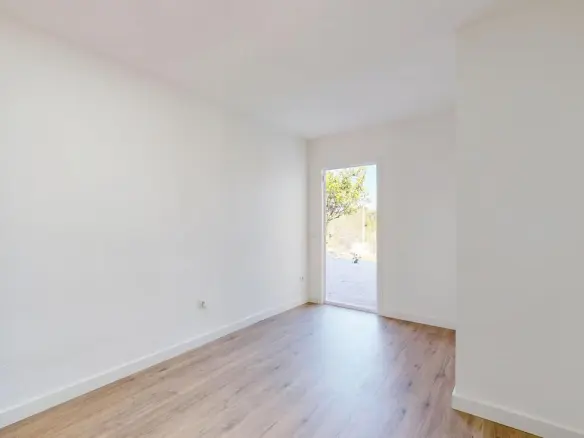 2-bedroom Bungalow In Villamartin, Spain (95 M²)