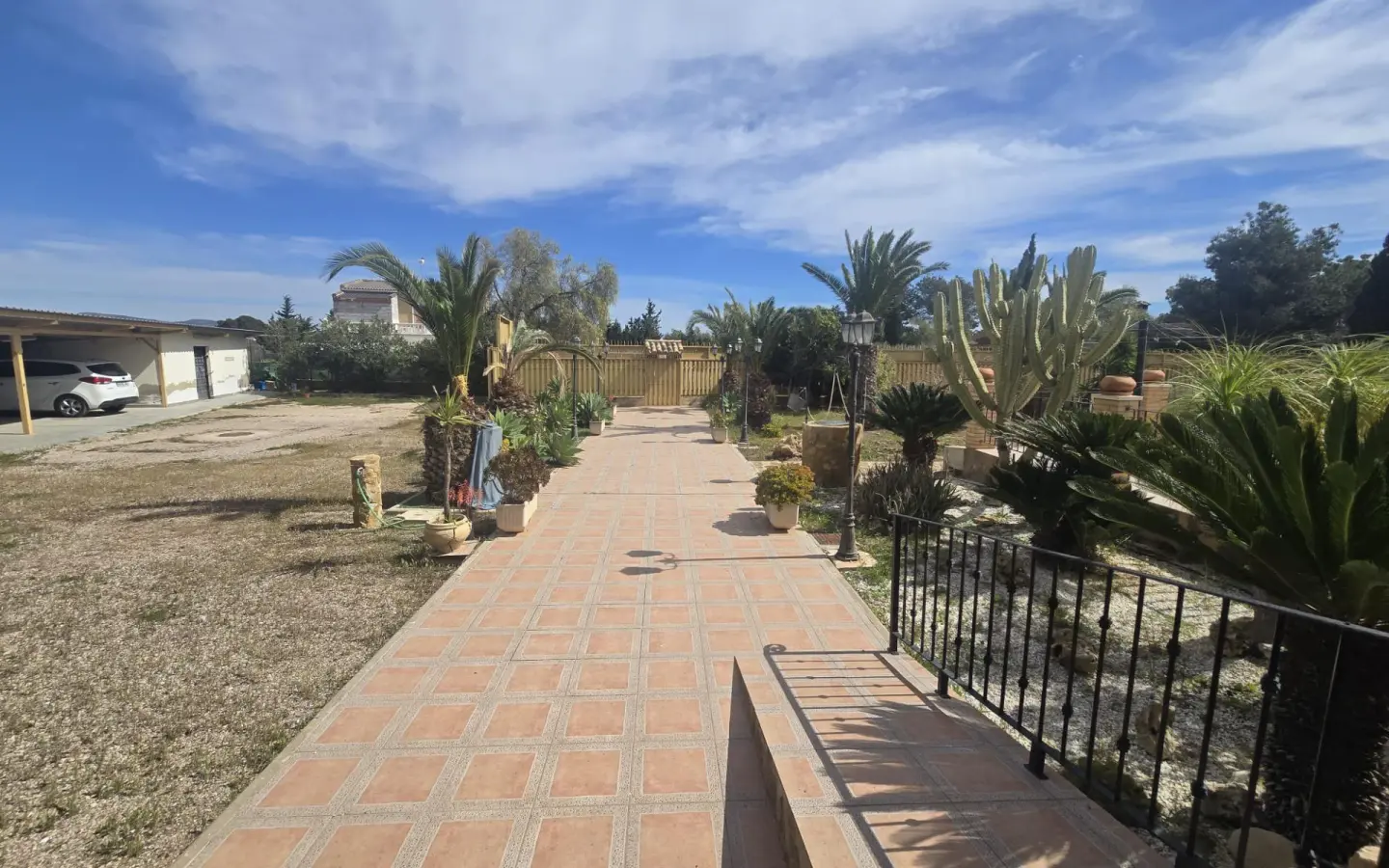 5-bedroom Villa In Murcia, Spain (2.500 M² Plot)